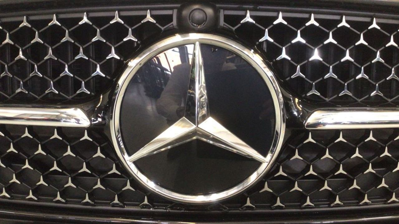 mercedes-clase-c-c-300-e-eq-berlina-imagen-12