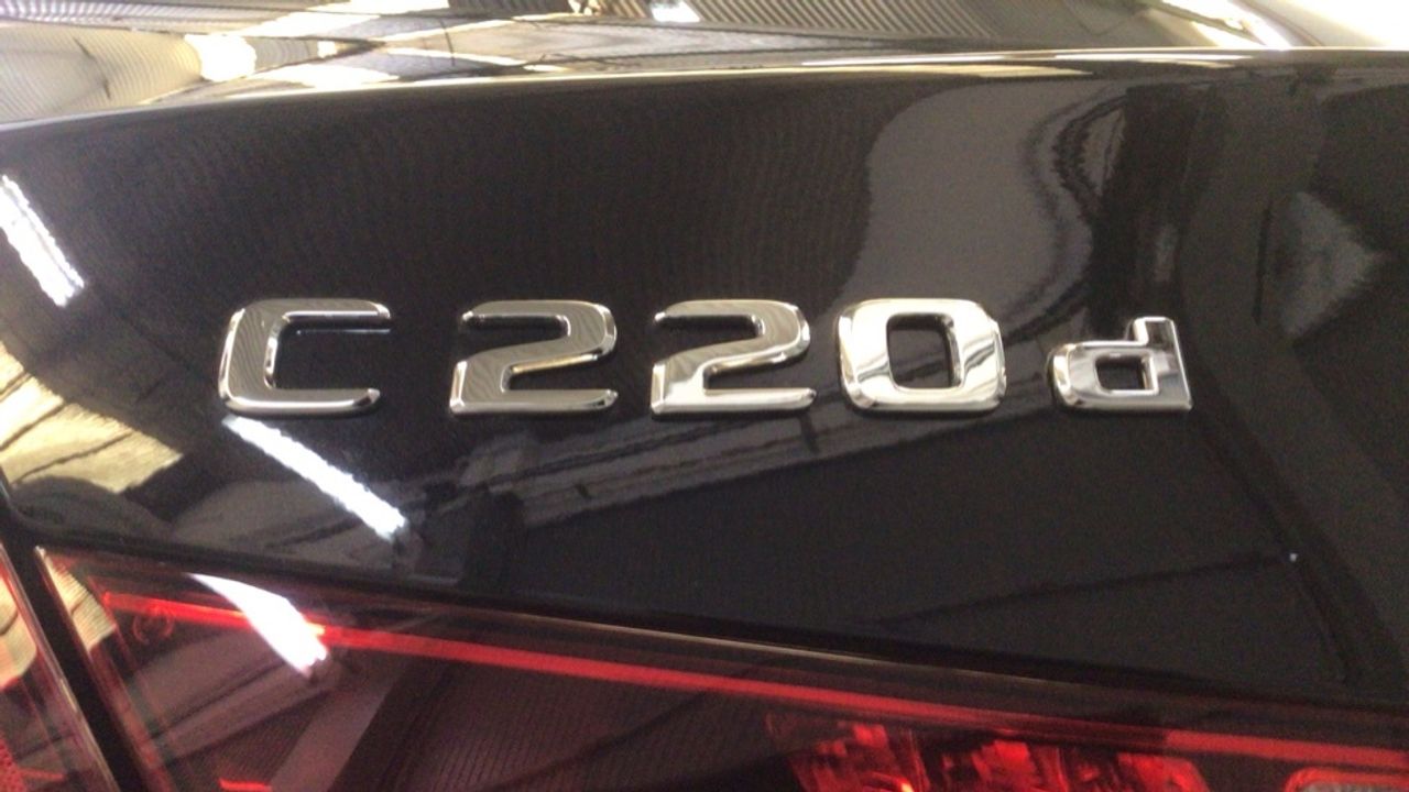 mercedes-clase-c-c-220-d-berlina-imagen-11