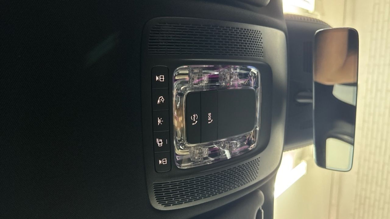mercedes-eqa-300-4matic-imagen-18