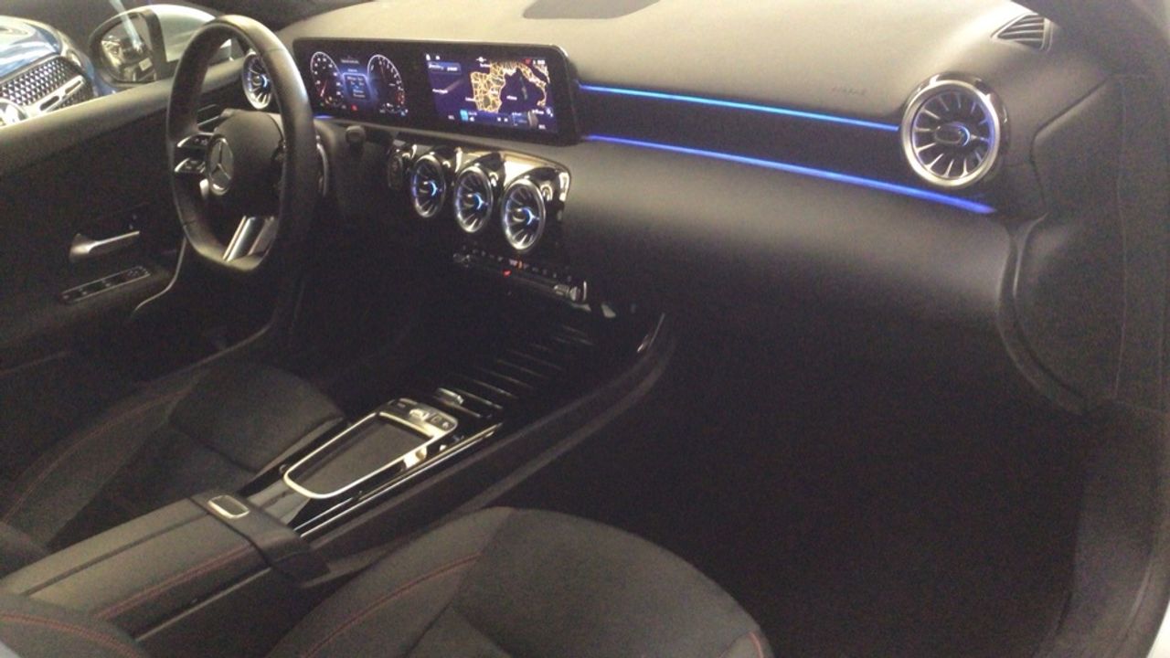 mercedes-clase-a-a-250-e-con-tecnologia-hibrida-eq-imagen-9
