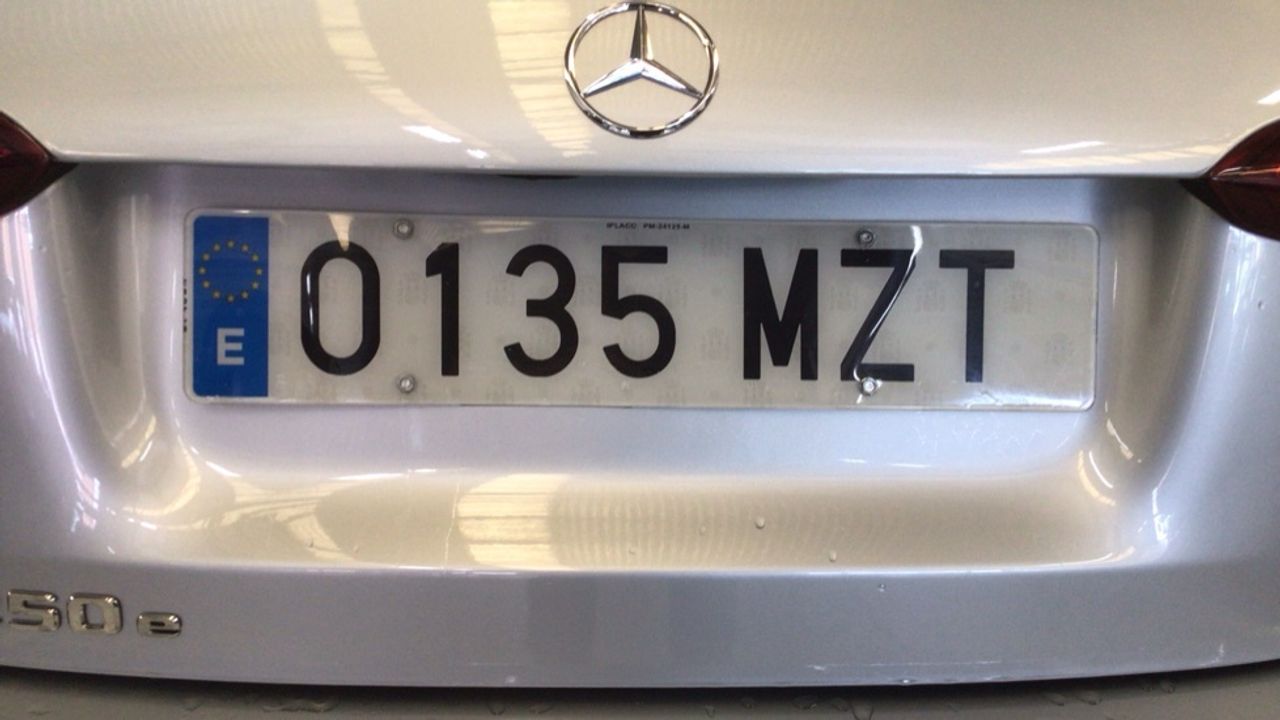mercedes-clase-a-a-250-e-con-tecnologia-hibrida-eq-imagen-24