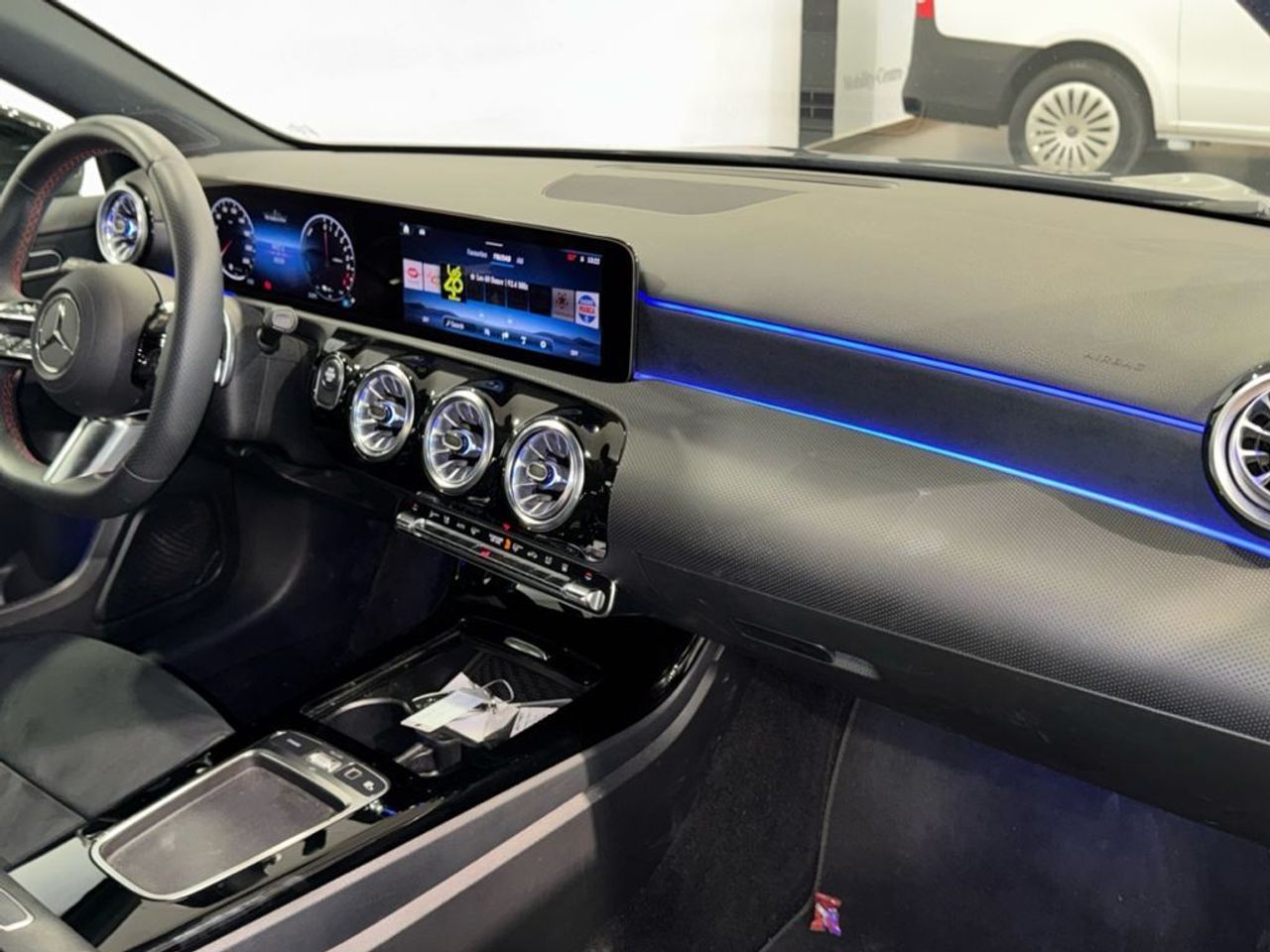 mercedes-clase-a-a-250-e-con-tecnologia-hibrida-eq-imagen-9