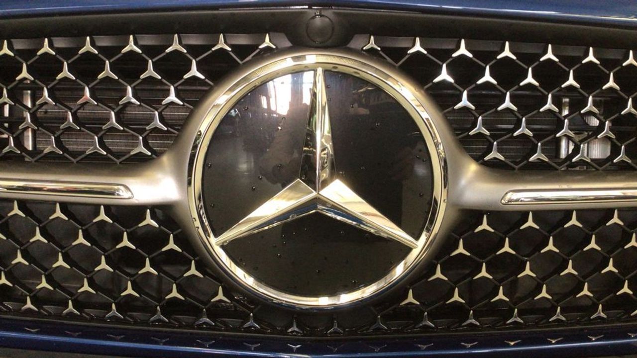 mercedes-clase-a-a-250-e-con-tecnologia-hibrida-eq-imagen-12