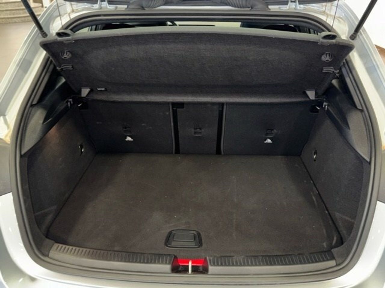 mercedes-clase-a-a-250-e-con-tecnologia-hibrida-eq-imagen-12