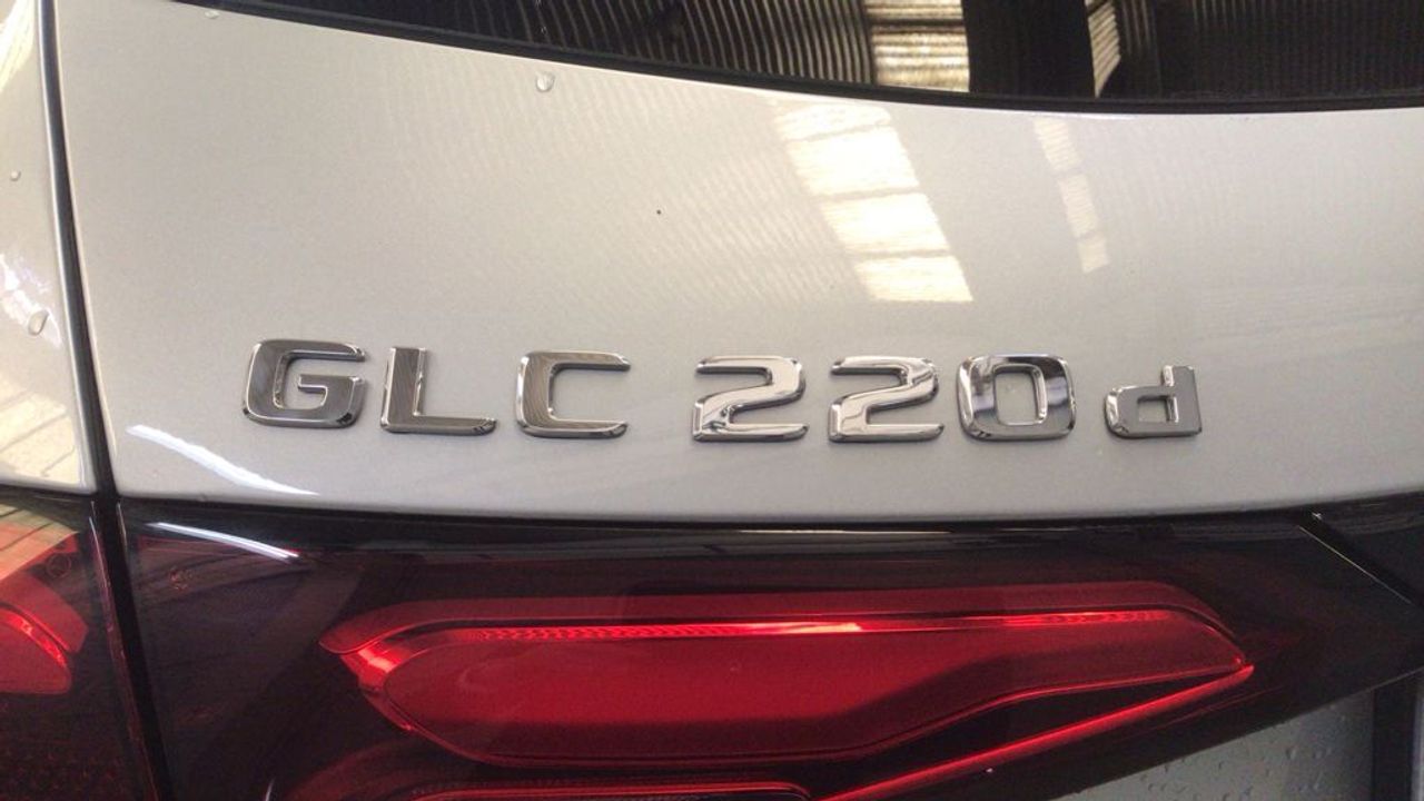 mercedes-glc-glc-220-d-4matic-imagen-11