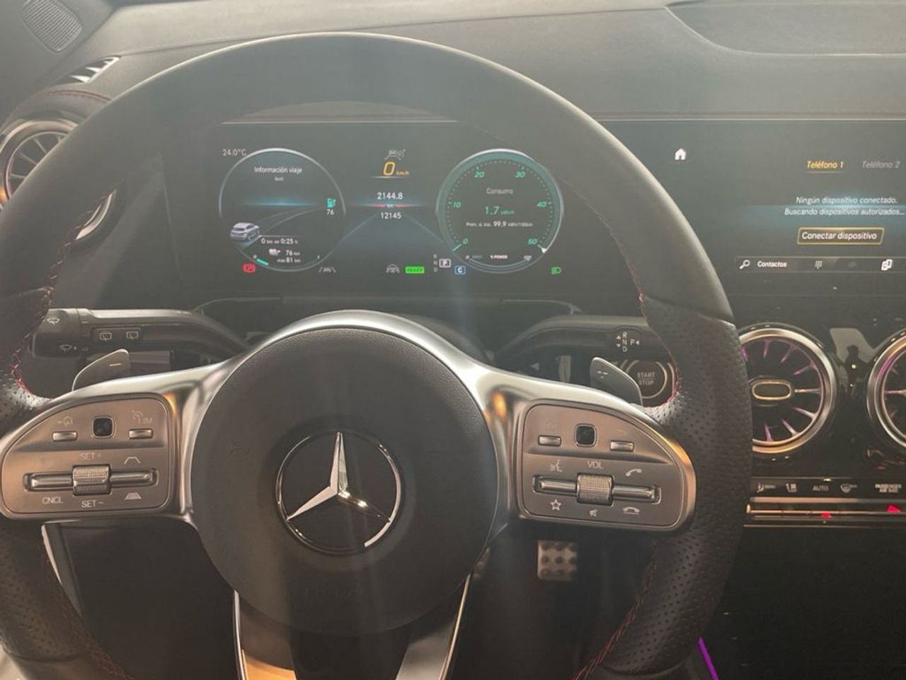 mercedes-eqa-350-4matic-amg-line-imagen-8