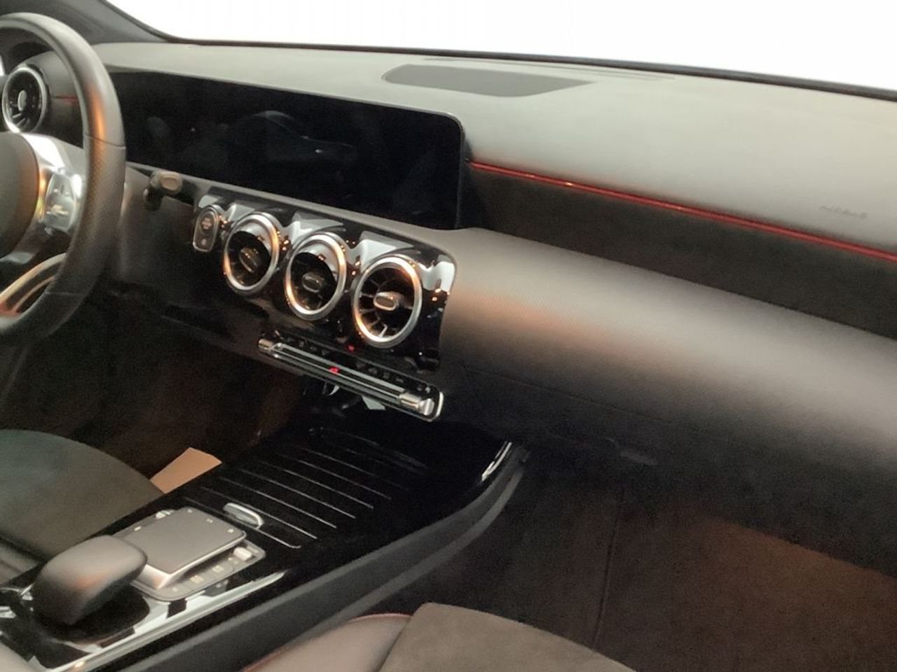 mercedes-clase-a-a-180-d-imagen-8