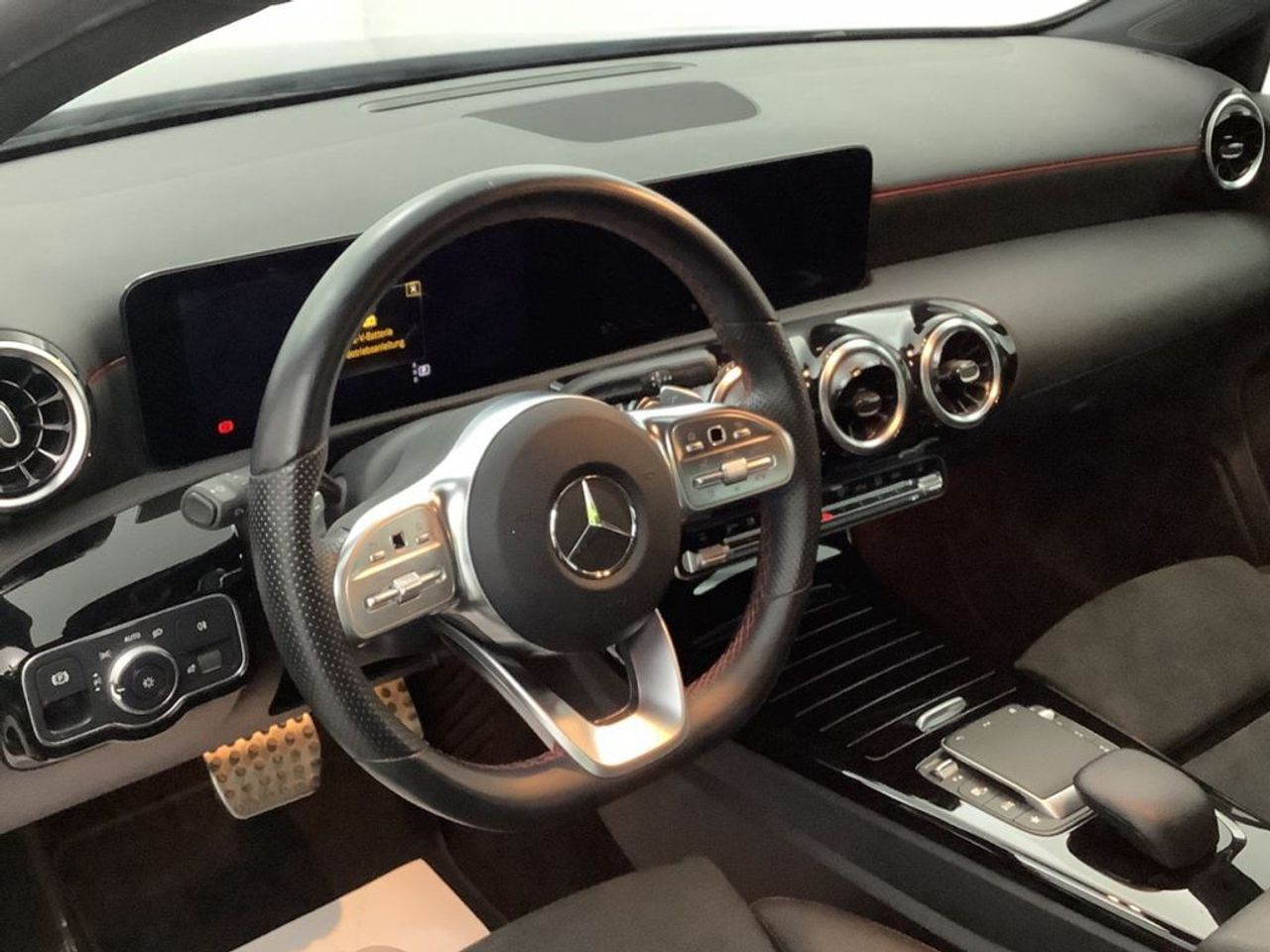 mercedes-clase-a-a-180-d-imagen-5