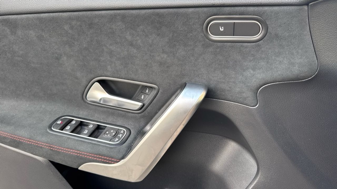 mercedes-clase-a-a-180-d-imagen-23
