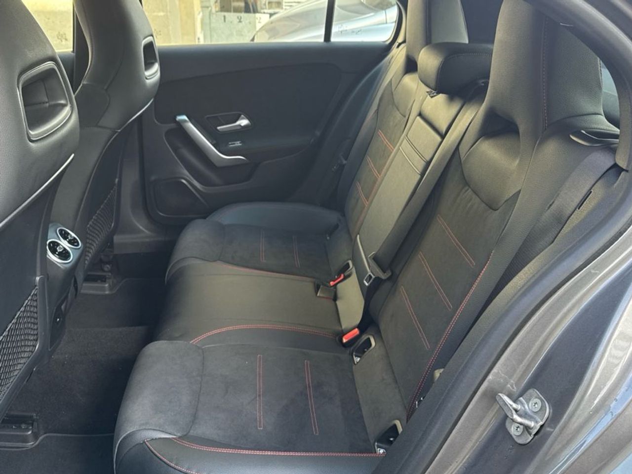 mercedes-clase-a-a-180-d-imagen-10