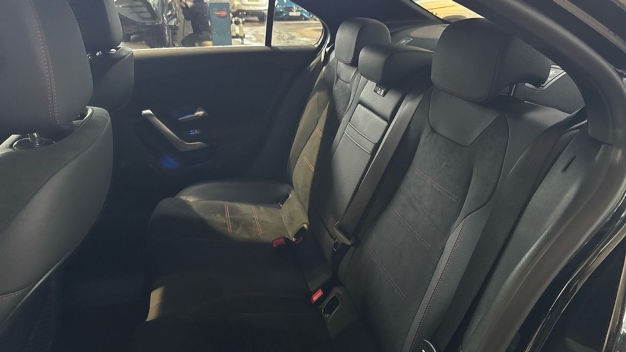 mercedes-clase-a-a-180-d-sedan-imagen-10