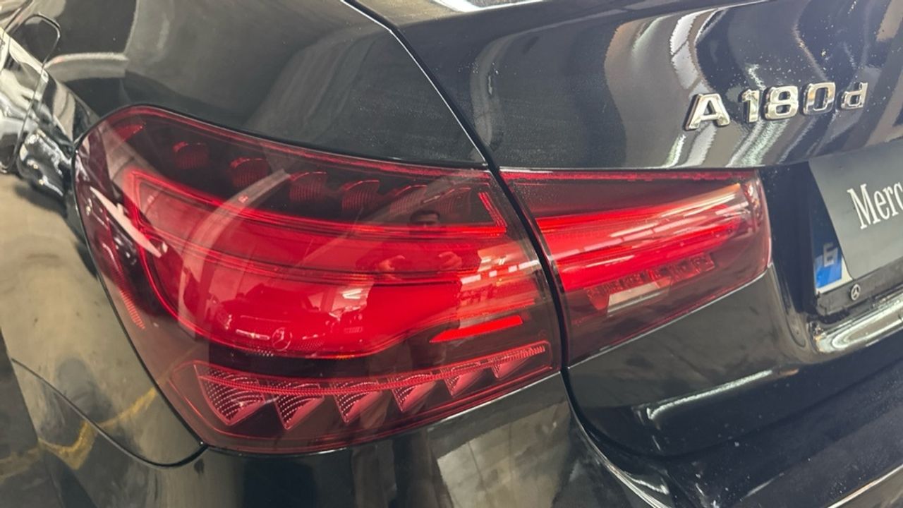 mercedes-clase-a-a-180-d-sedan-imagen-24