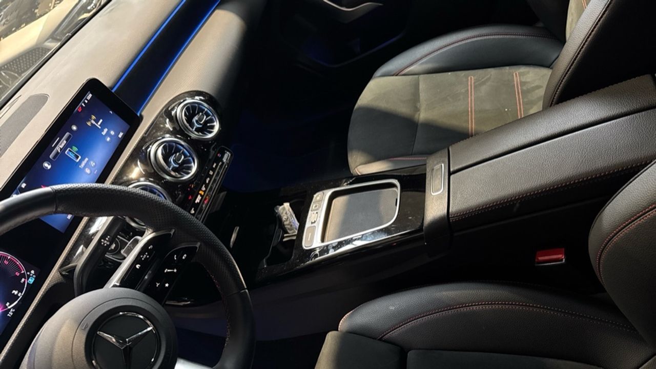 mercedes-clase-a-a-180-d-sedan-imagen-22