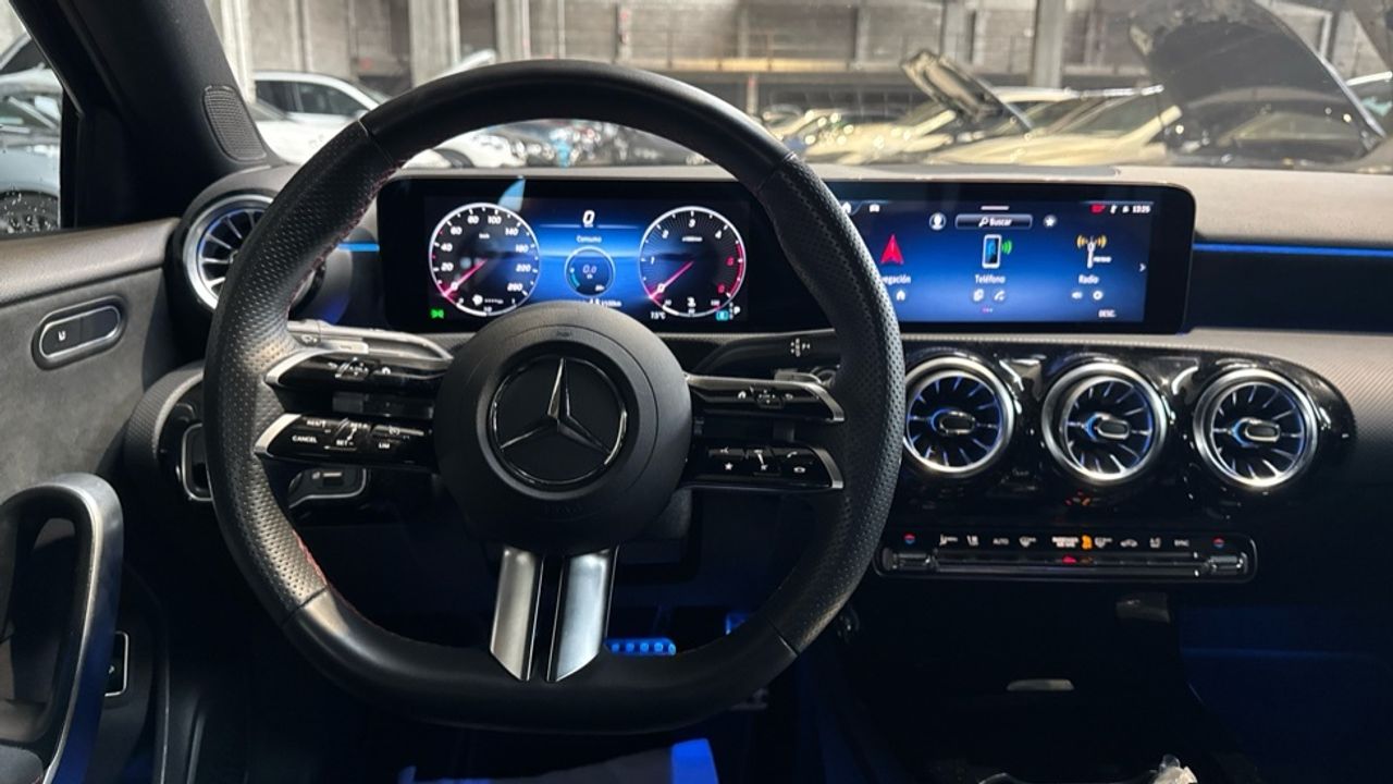 mercedes-clase-a-a-180-d-sedan-imagen-8