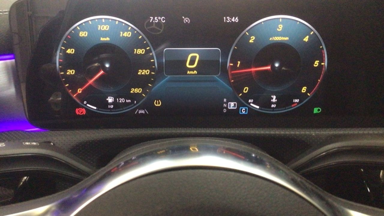 mercedes-clase-a-a-180-d-imagen-17