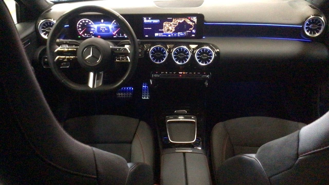 mercedes-clase-a-a-180-d-imagen-7
