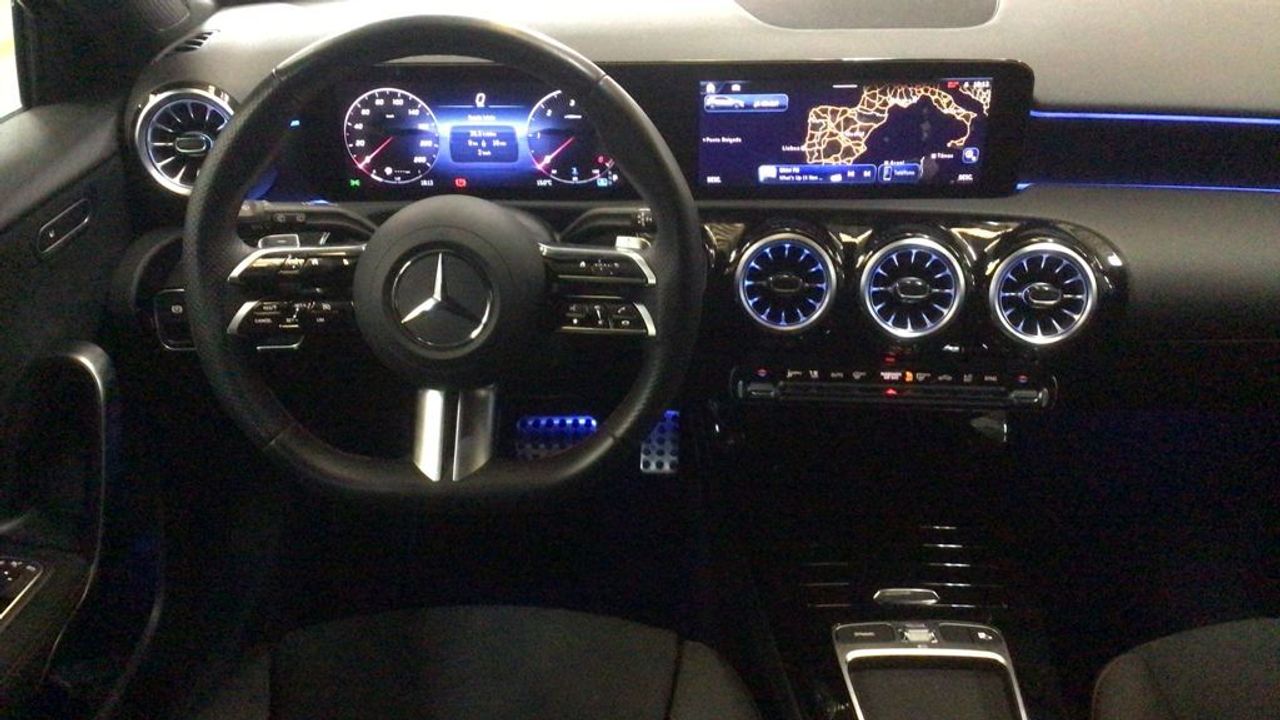 mercedes-clase-a-a-180-d-imagen-8