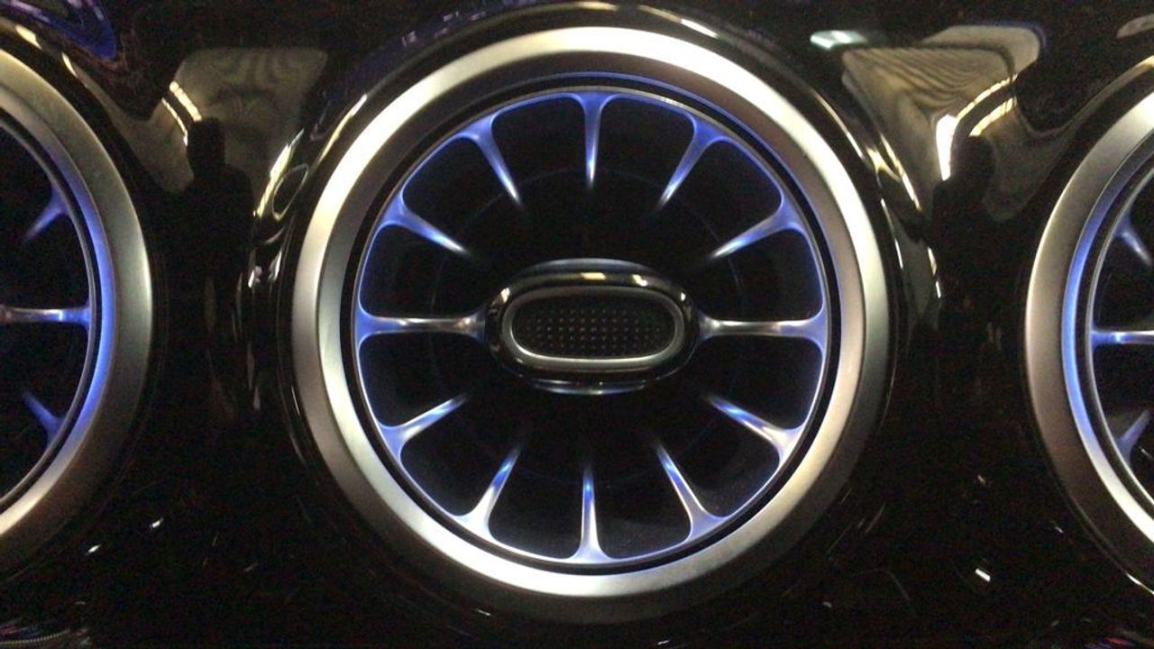 mercedes-clase-a-a-180-d-imagen-19