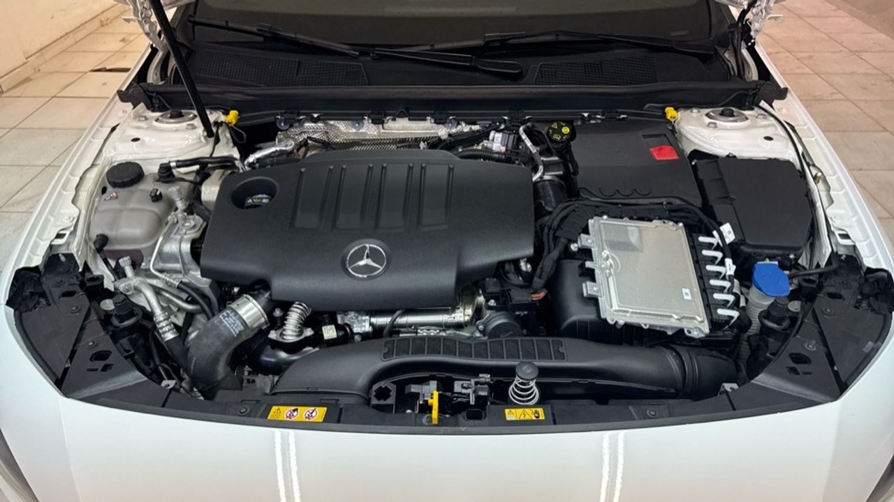 mercedes-clase-a-a-200-d-imagen-16
