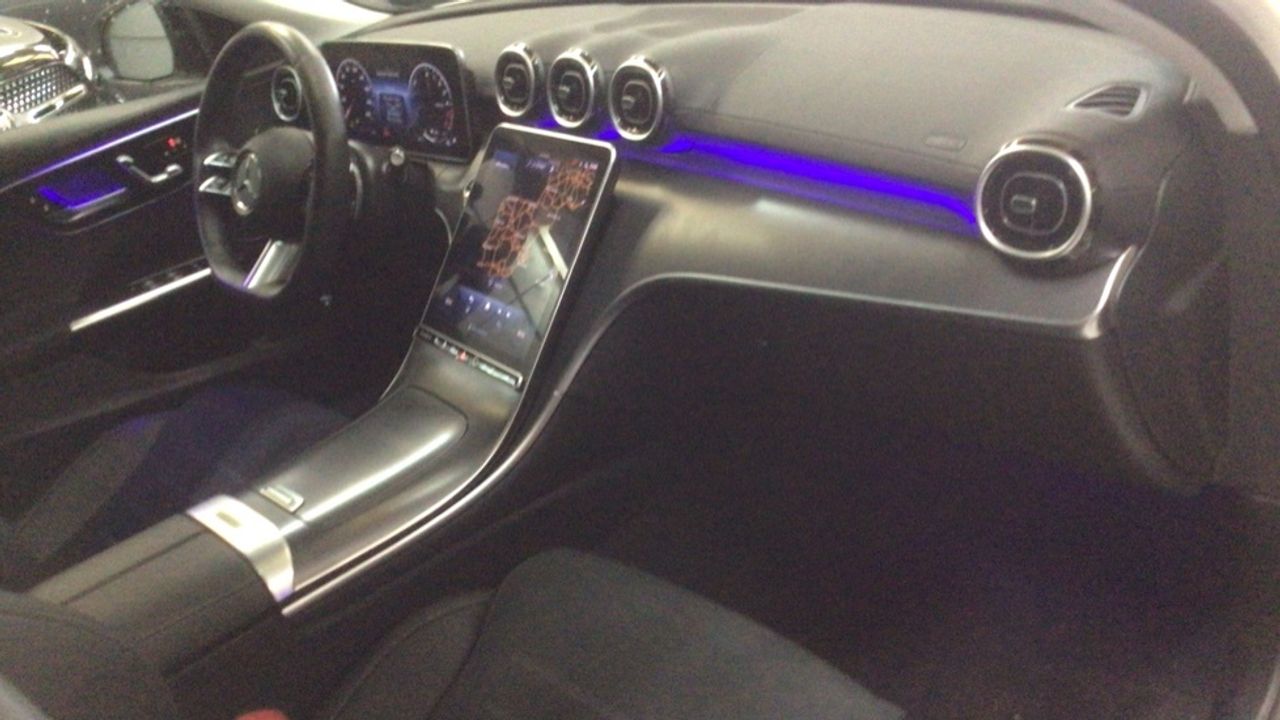 mercedes-clase-c-c-300-d-e-berlina-imagen-9