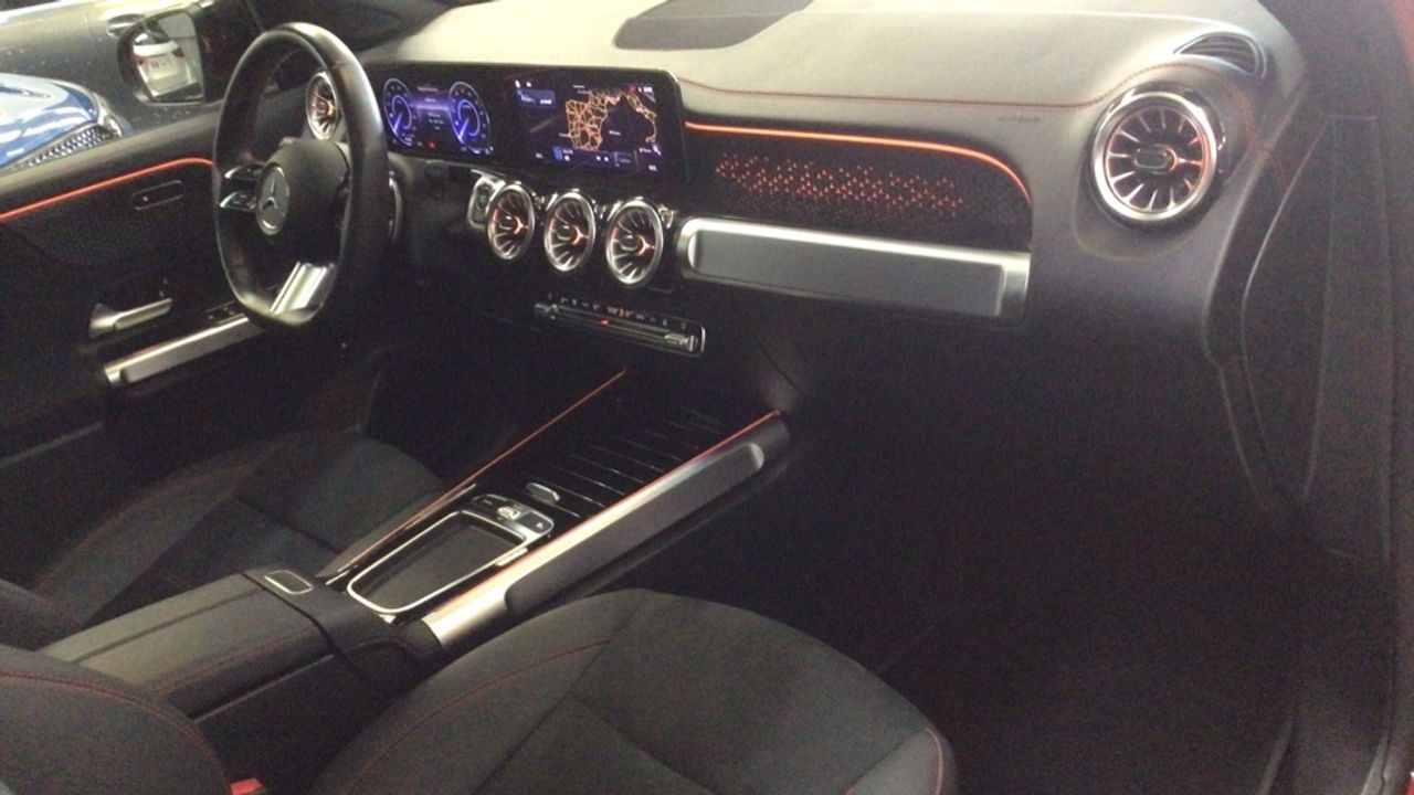 mercedes-eqb-250+-imagen-9