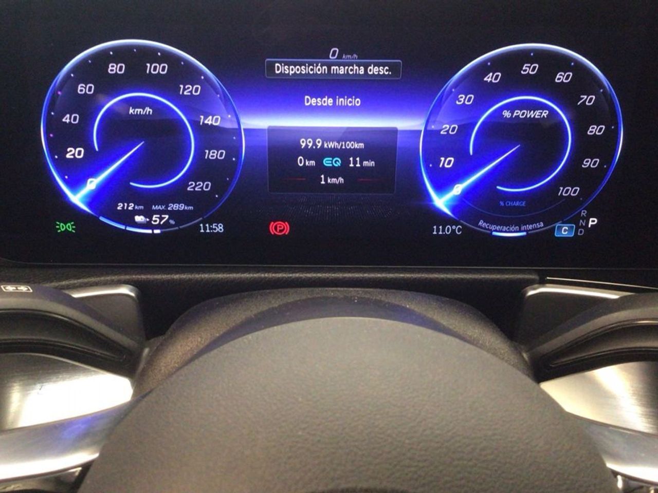 mercedes-eqb-250+-imagen-18