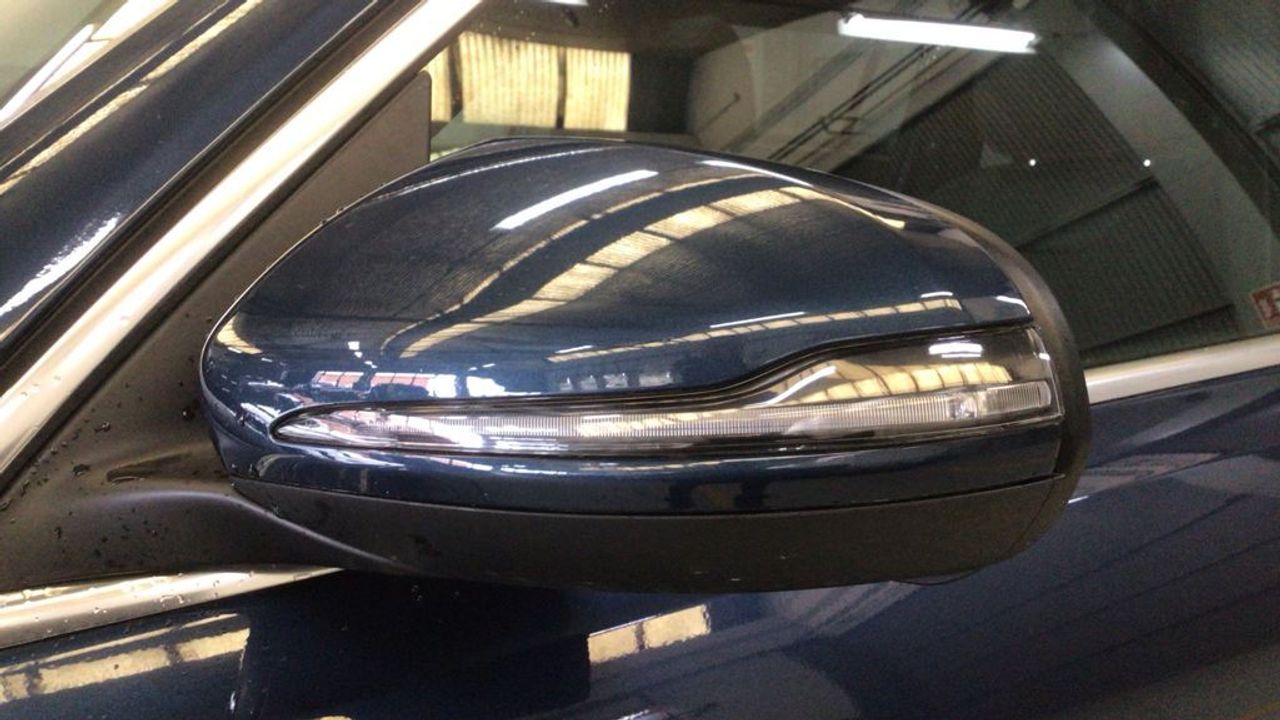 mercedes-eqb-300-4matic-amg-line-imagen-15