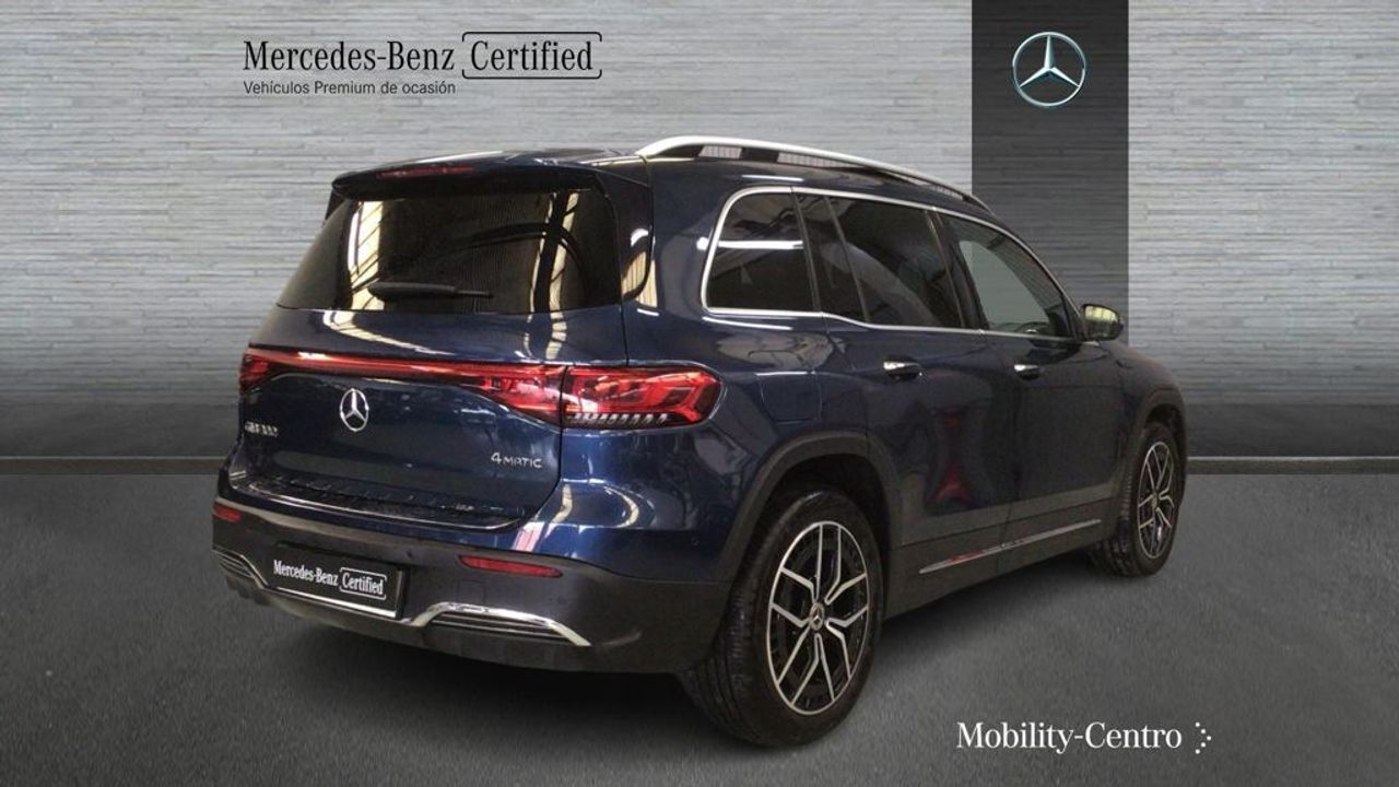 mercedes-eqb-300-4matic-amg-line-imagen-1