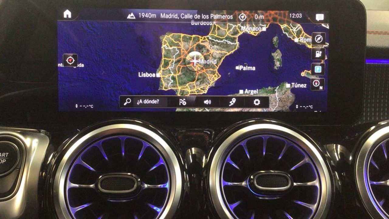 mercedes-eqb-300-4matic-amg-line-imagen-19