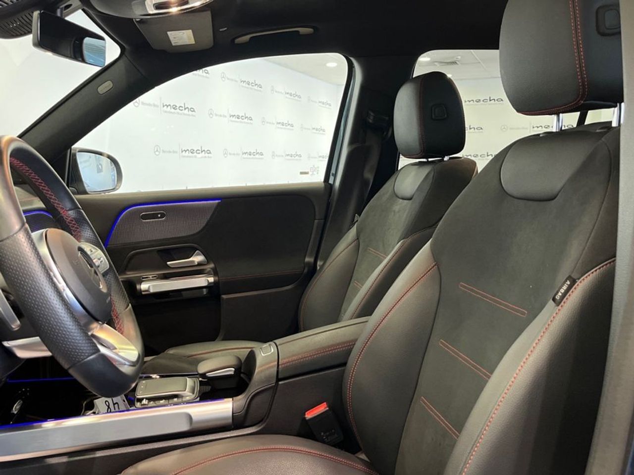 mercedes-eqb-300-4matic-amg-line-imagen-6