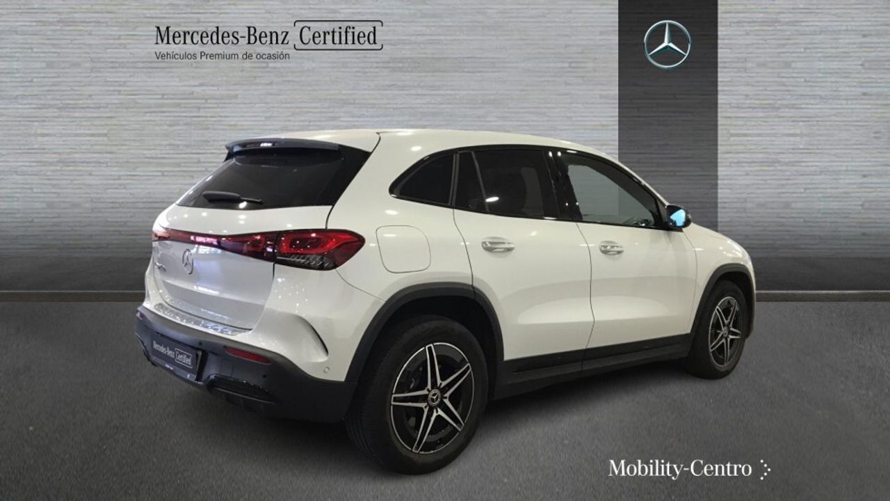 mercedes-eqa-250+-+-amg-line-imagen-1