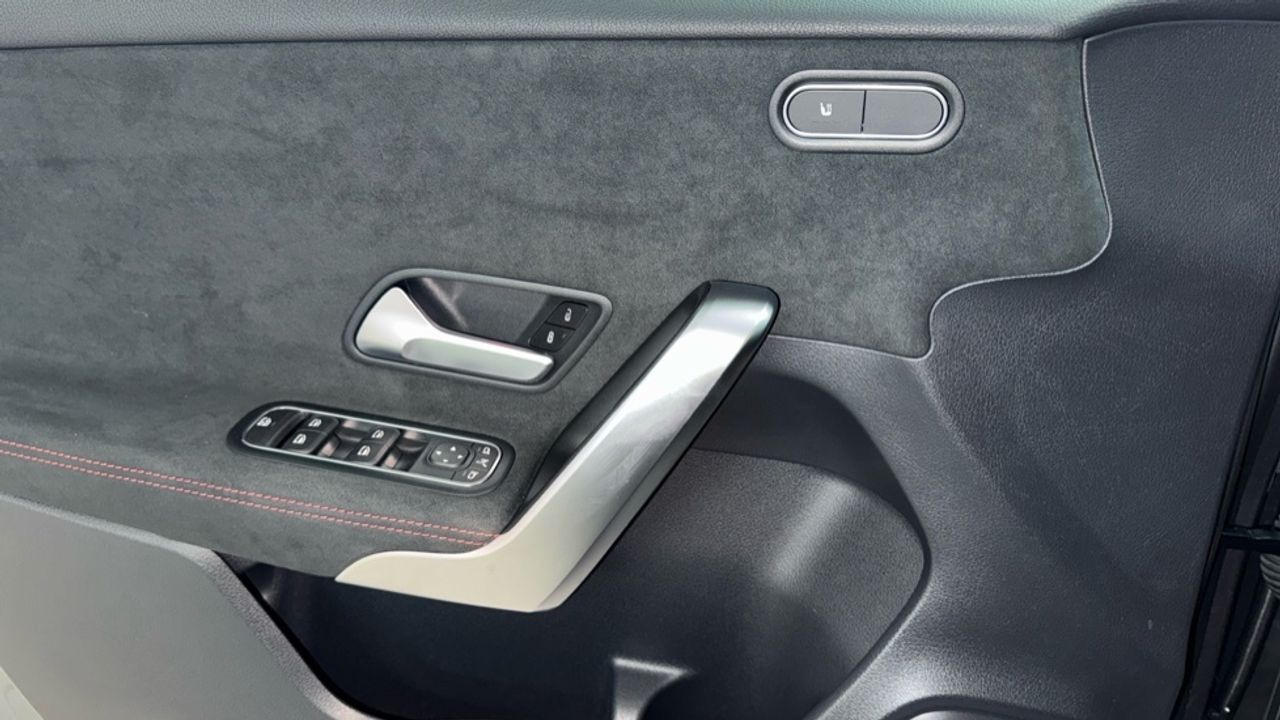 mercedes-clase-a-a-180-d-imagen-23