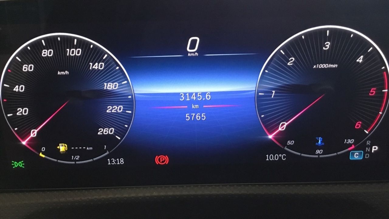 mercedes-clase-a-a-180-d-imagen-16