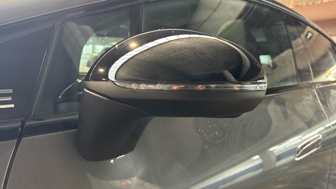 mercedes-eqe-300-amg-line-exterior-e-interior-imagen-16