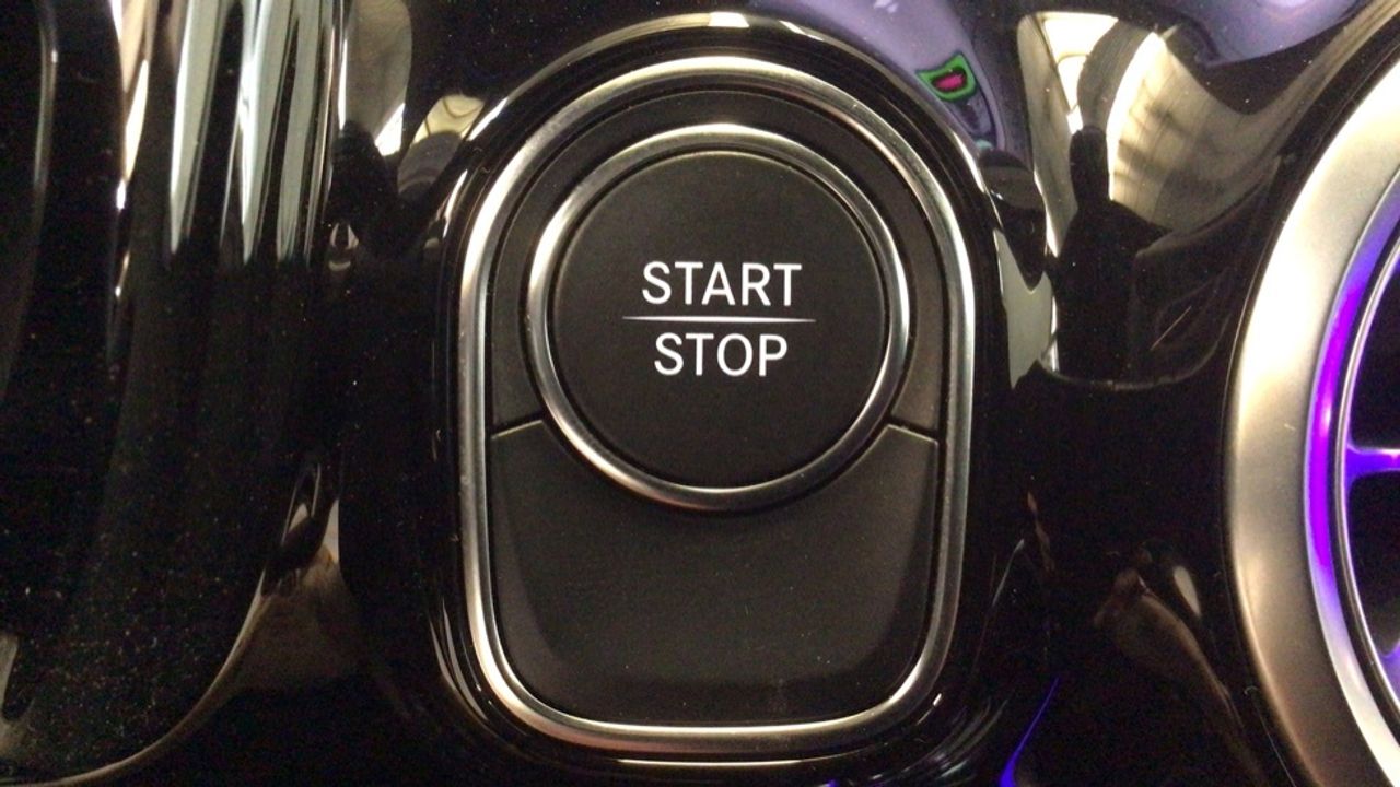 mercedes-eqa-250+-+-amg-line-imagen-20