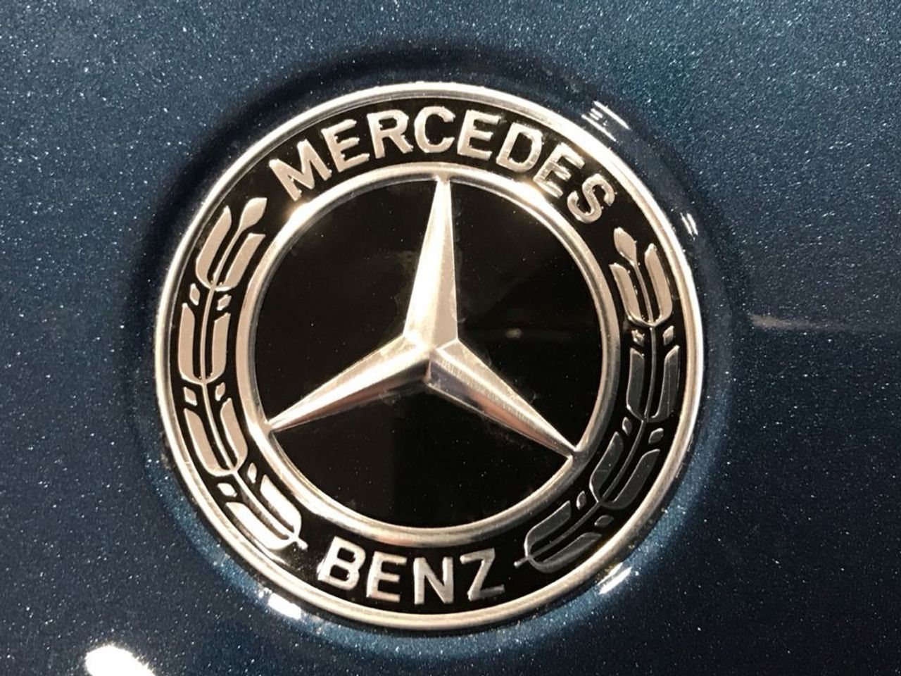 mercedes-eqa-250-amg-line-imagen-11