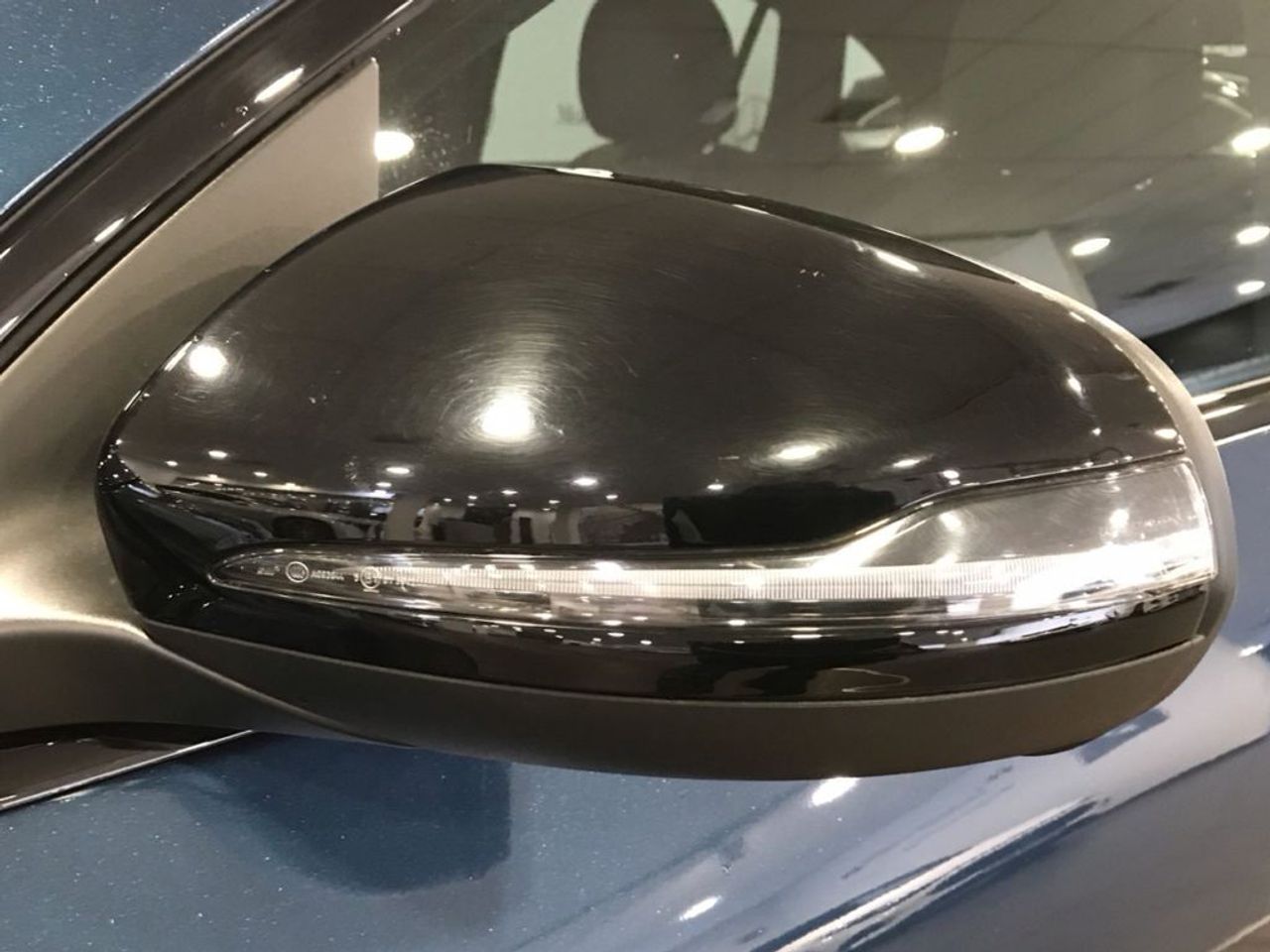 mercedes-eqa-250-amg-line-imagen-17