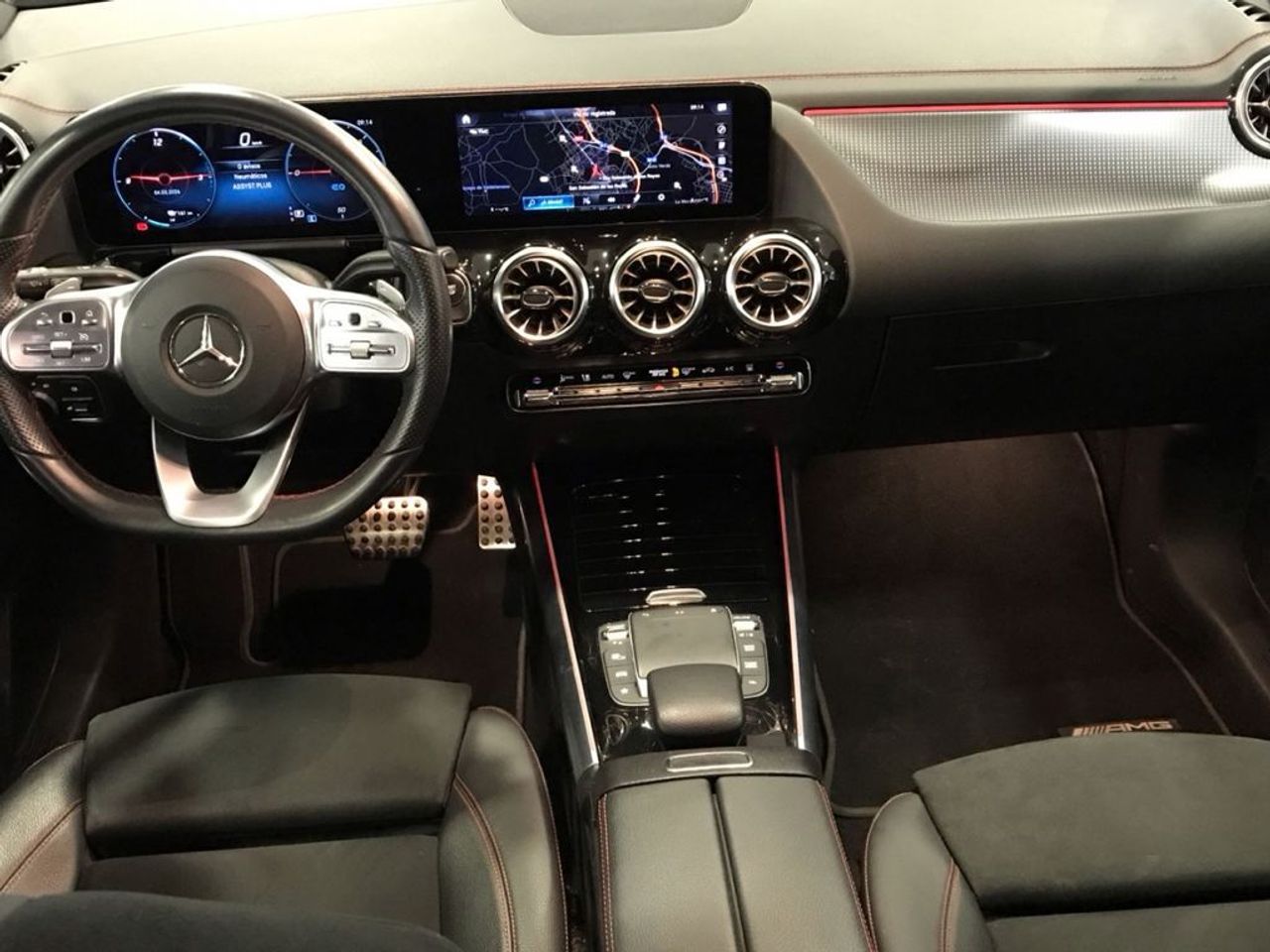 mercedes-eqa-250-amg-line-imagen-7