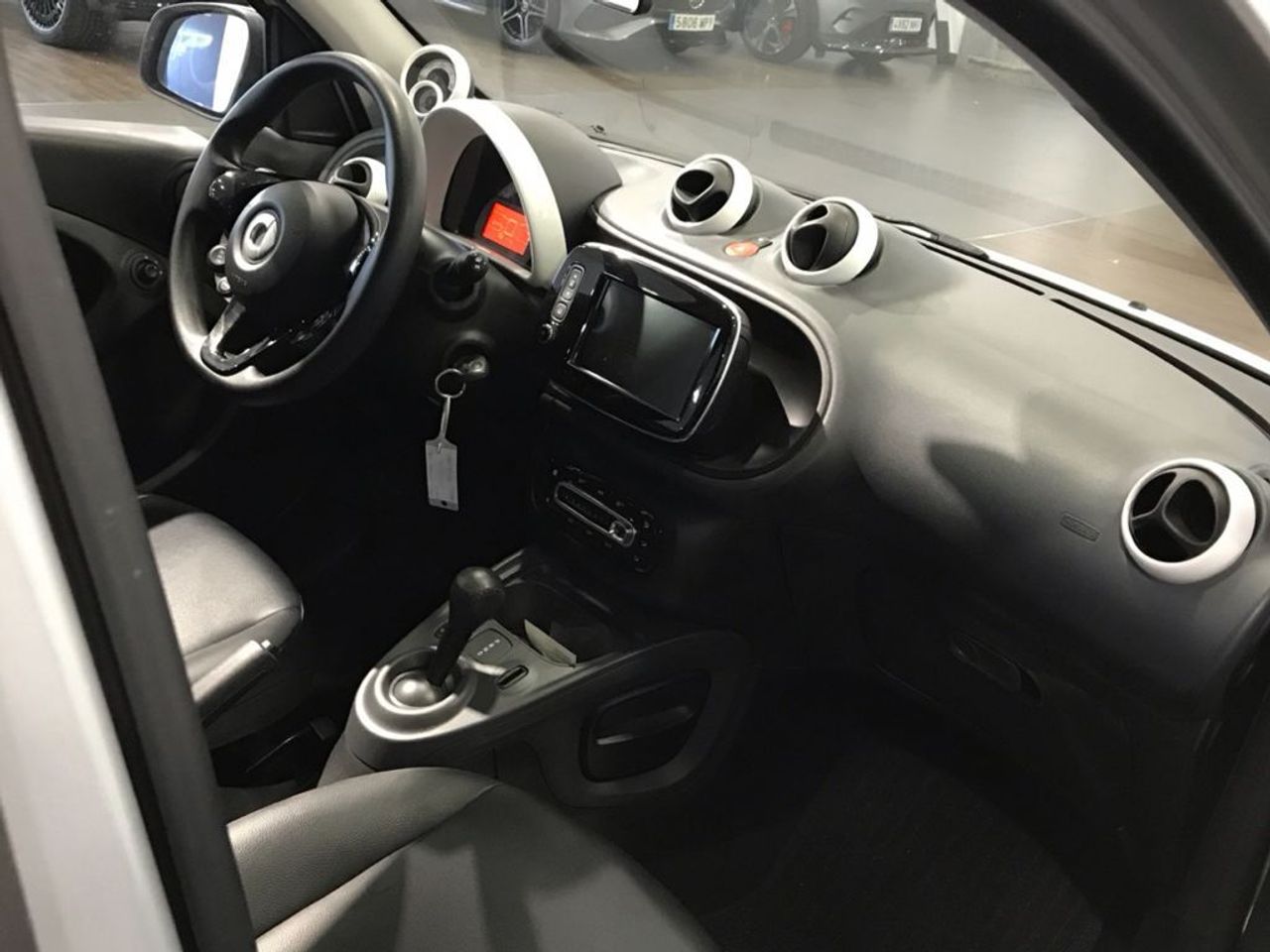 smart-forfour-60kw81cv-eq-imagen-9
