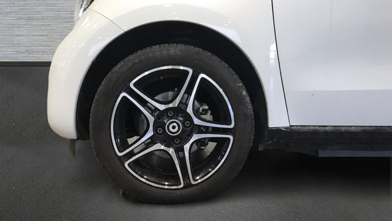 smart-forfour-electric-drive-eq-passion-imagen-4