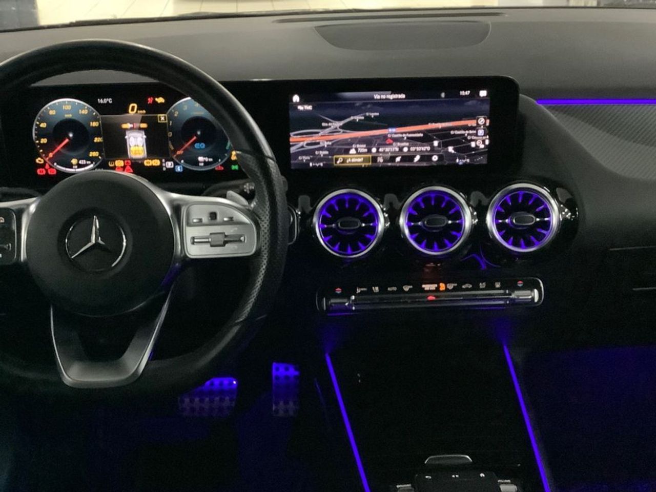 mercedes-benz-gla-250-e-amg-line-euro-6d-imagen-7