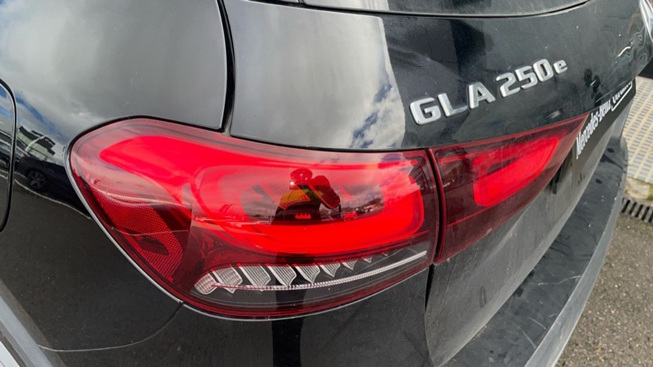 mercedes-gla-gla-250-e-imagen-13