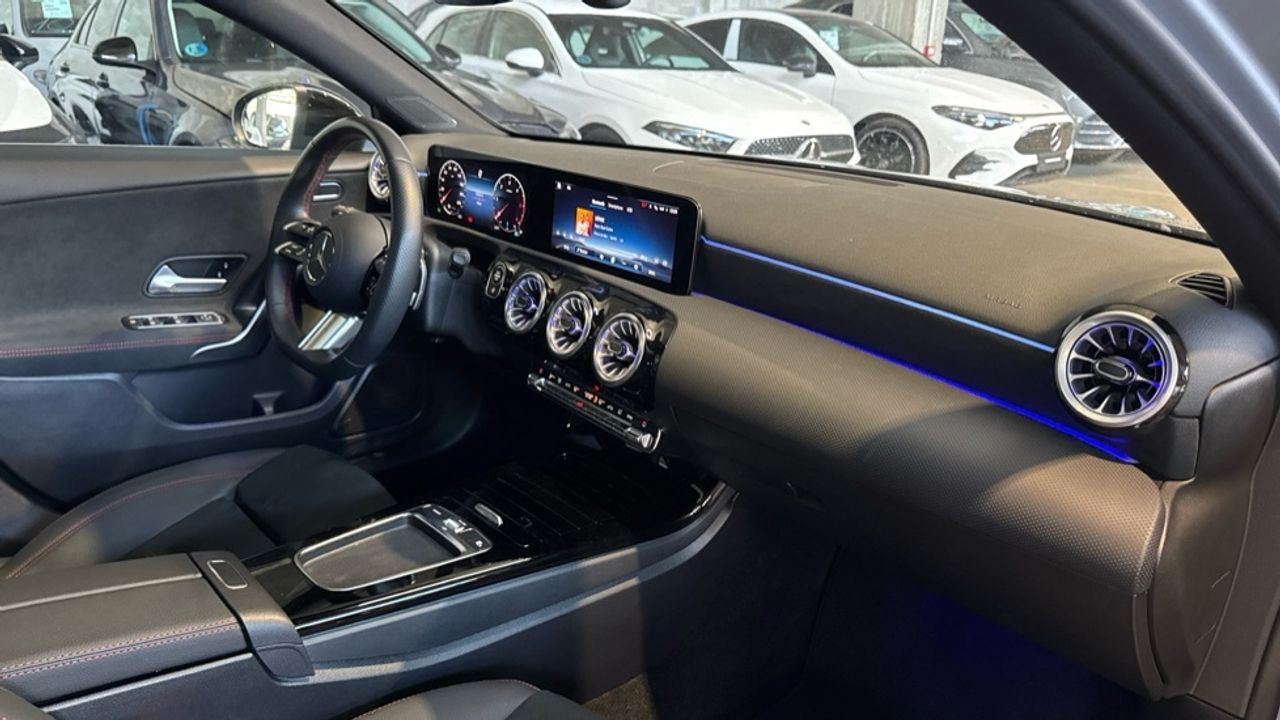 mercedes-clase-a-a-180-d-imagen-9
