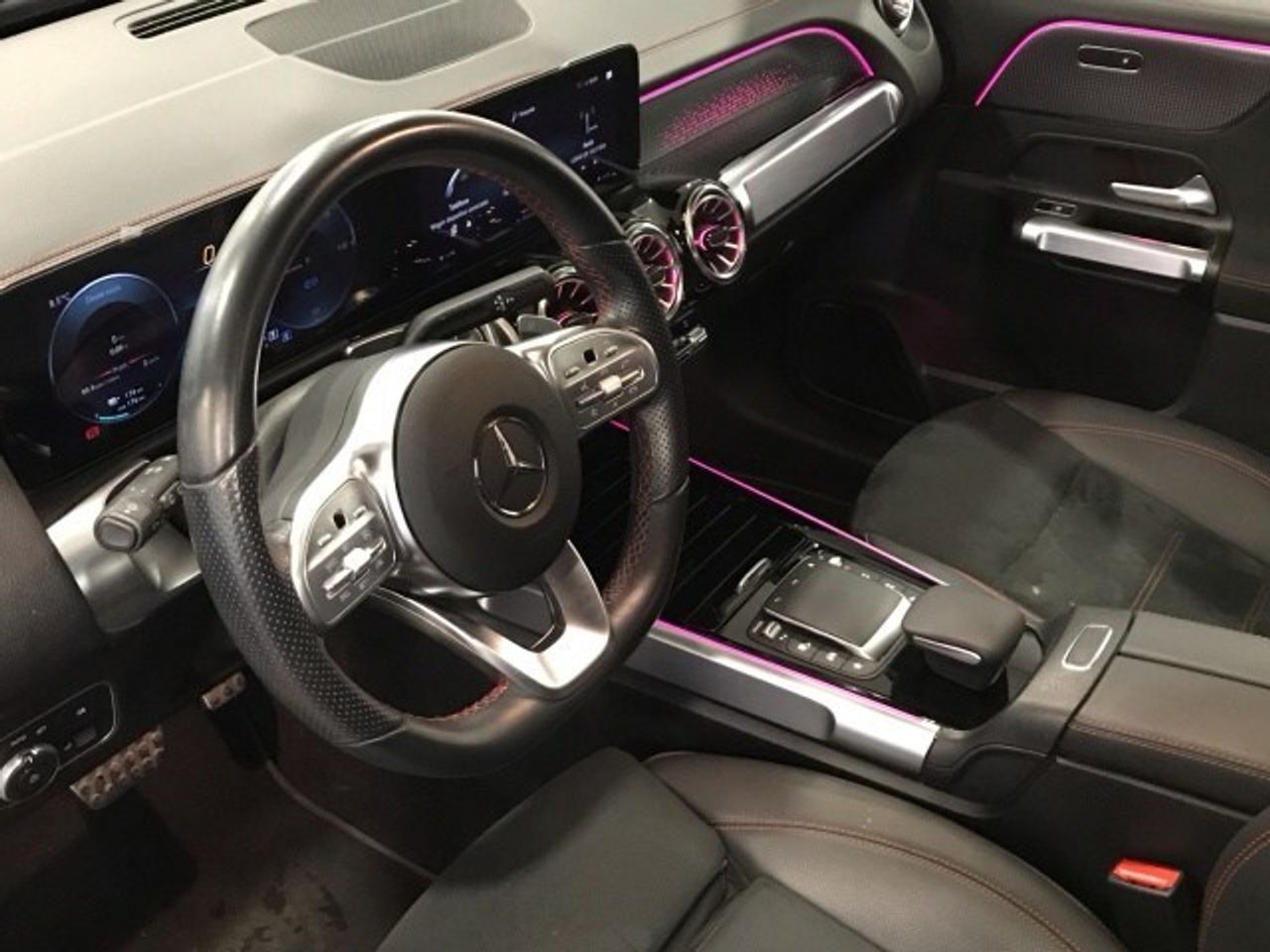 mercedes-eqb-350-4matic-amg-line-imagen-5