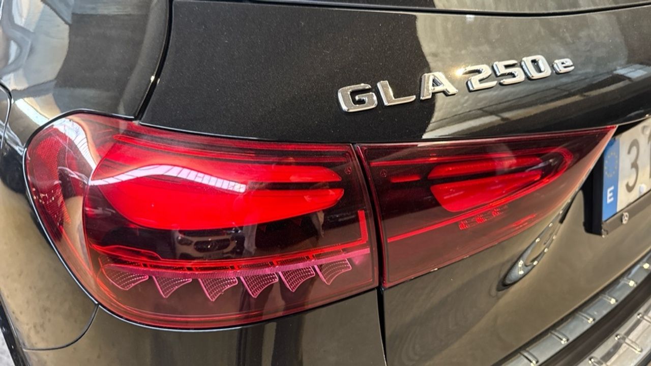 mercedes-gla-gla-250-e-con-tecnologia-hibrida-eq-imagen-23