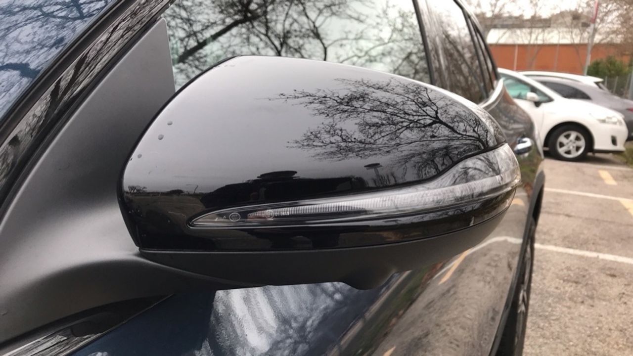 mercedes-eqa-250-amg-line-imagen-17