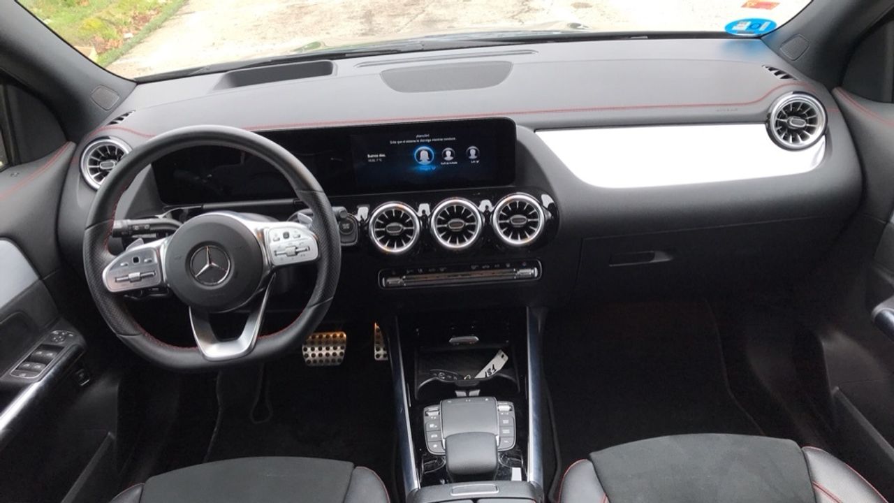 mercedes-eqa-250-amg-line-imagen-7