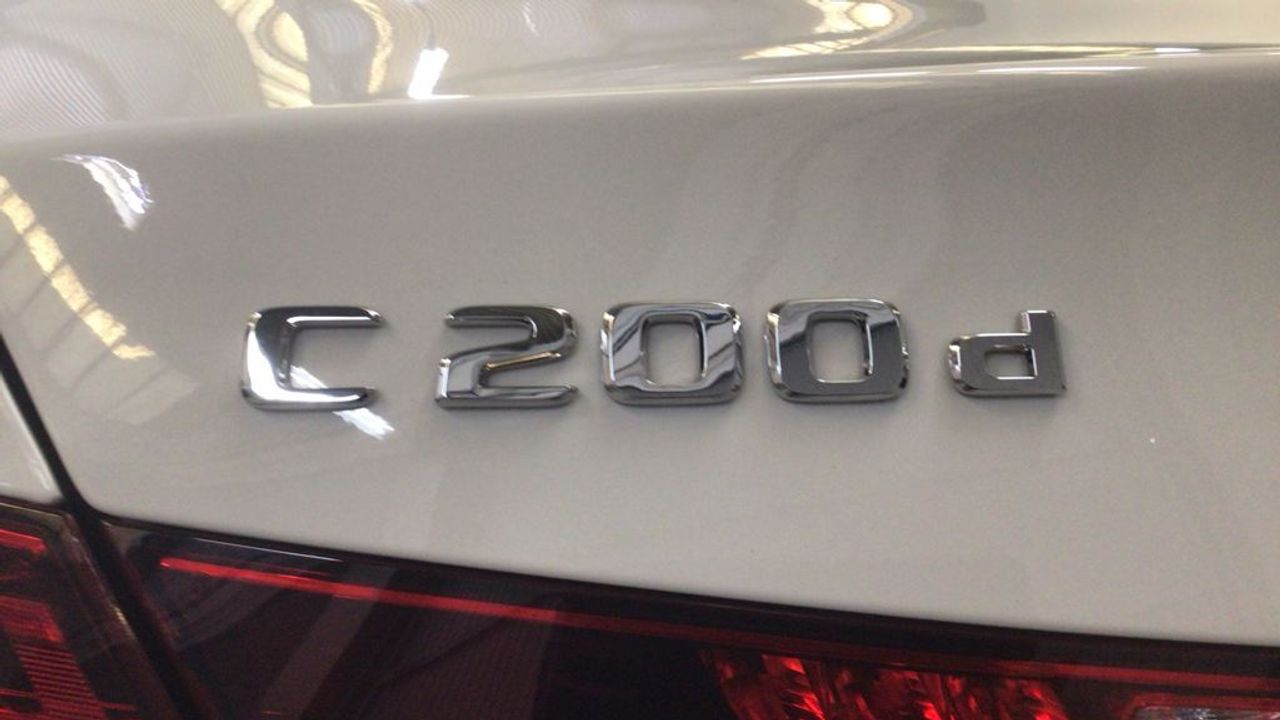 mercedes-clase-c-c-200-d-berlina-imagen-11