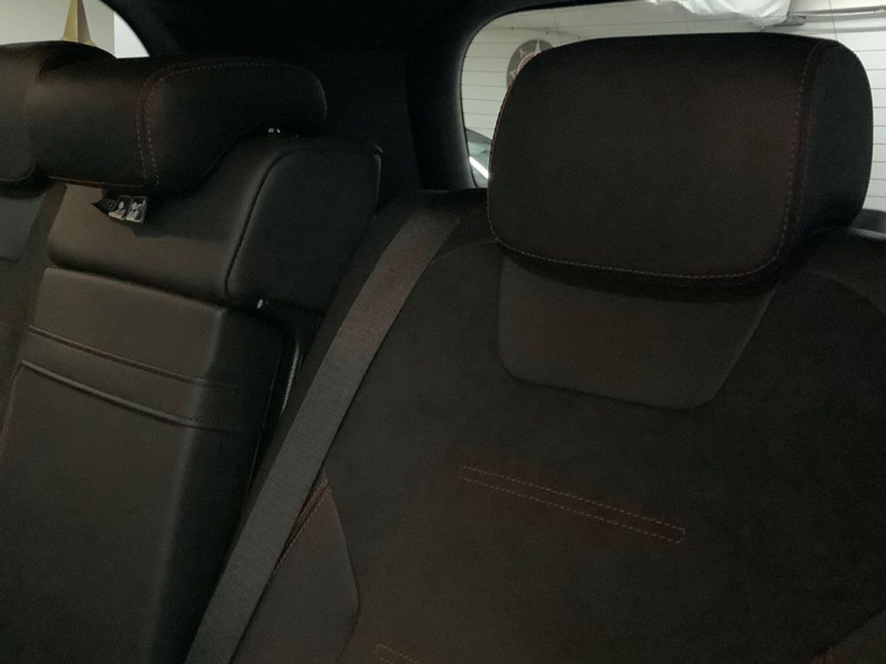 mercedes-eqb-eqb-250-imagen-10