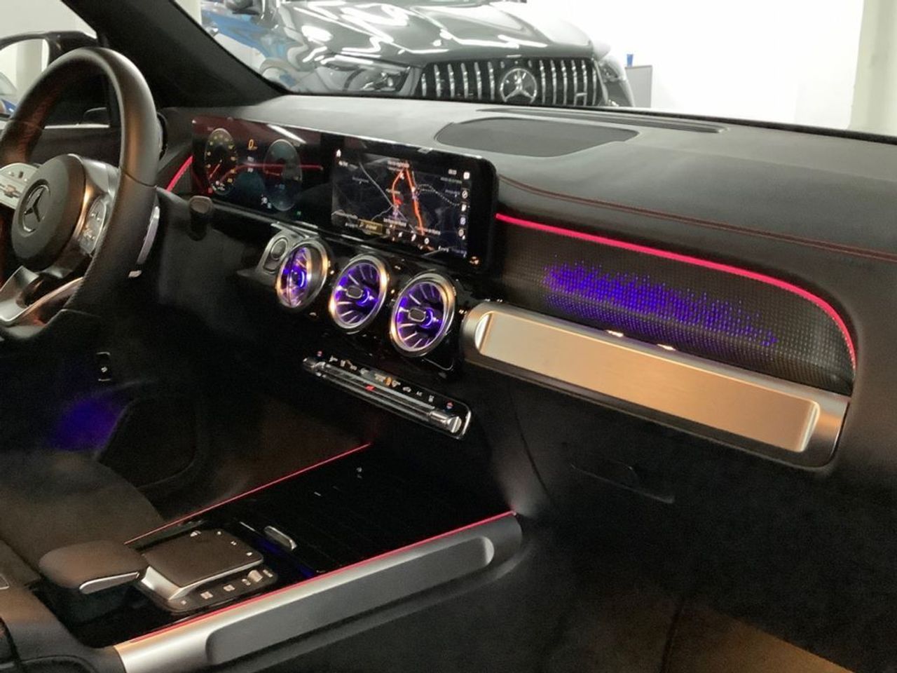 mercedes-eqb-eqb-250-imagen-9